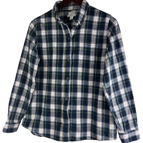 L.L. Bean Scotch Plaid Flannel Shirt Button Down Sz Small Green Blue Relaxed - Picture 2 of 5
